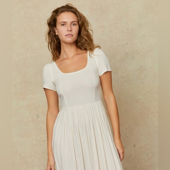 Christy Dawn Scarlet Dress - Picture 3 of 5